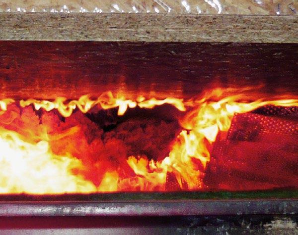 All roofing elements with a thermal insulation thickness of at least 18 cm fulfil the requirements of fire resistance class REI