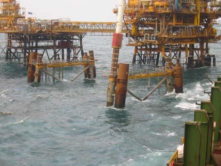 Offshore jackets installation & appurtenances in Aboozar and Bahregansar fields Location: Persian Gulf Client: Gulf Piping