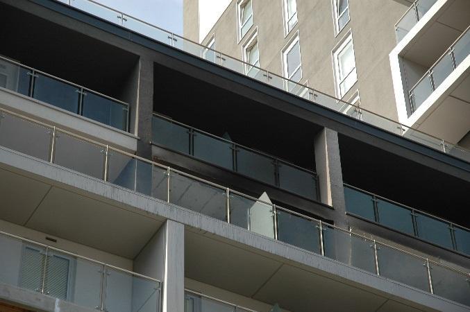 The construction detail of the balconies in the development seemed to vary; the balcony of fire origin appeared to be supported on an extension of the concrete floor slab of the main building