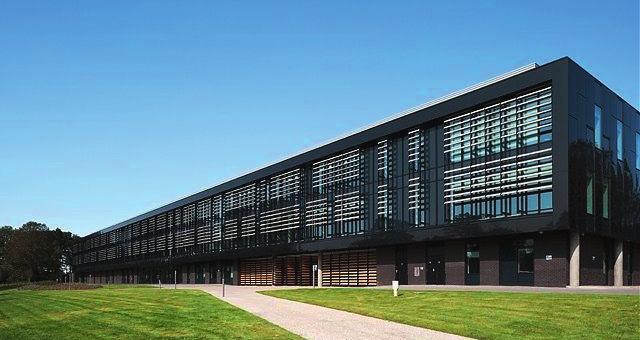 : University of the West of Scotland, Ayr Campus Innovative waste management approach achieves exemplary Key facts The new campus was designed to achieve a BREEAM rating of Excellent.
