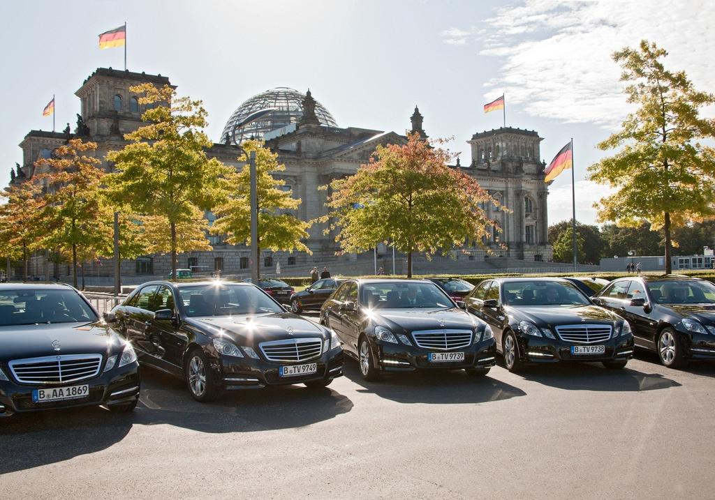 examples of biomethane use as vehicle fuel in Germany Biogas vehicles in action for the vehicle fleet of the German Bundestag, Berlin Use of the Green Gas Grid Introduction in September 2011 25 % of