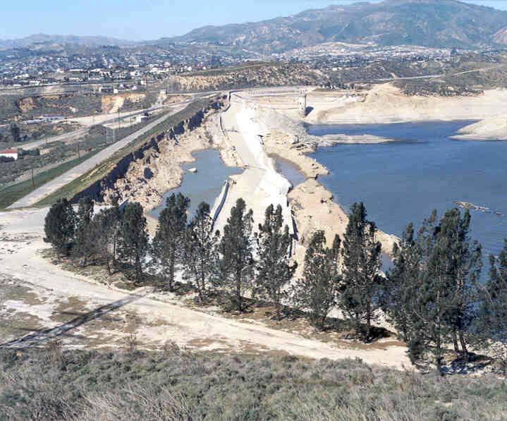 1971 Slide Lower San Fernando Dam Photo taken during reservoir emptying