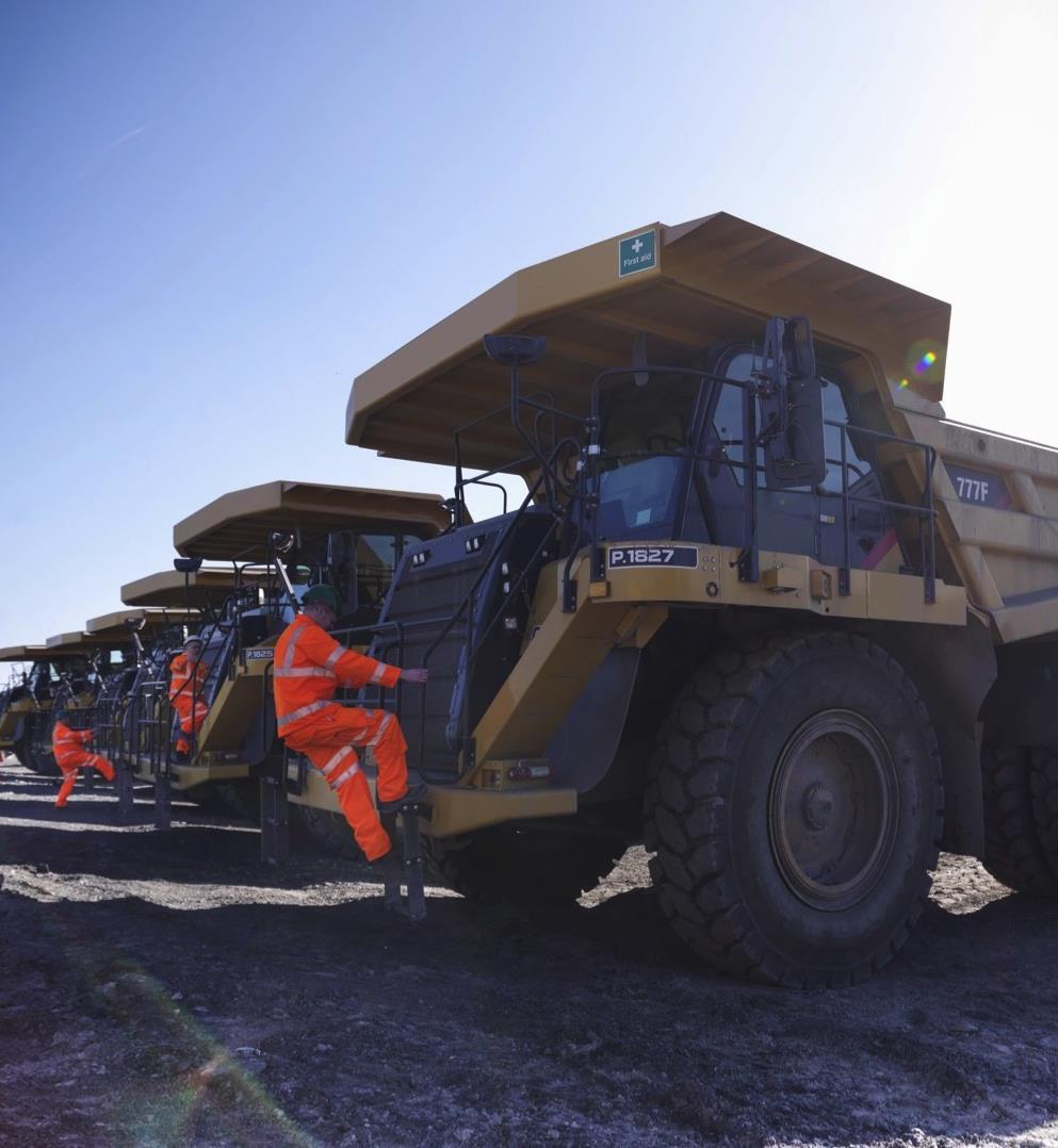Mining company Connected fleet Analyzes tire sensor data, truck load, environmental factors, and operator