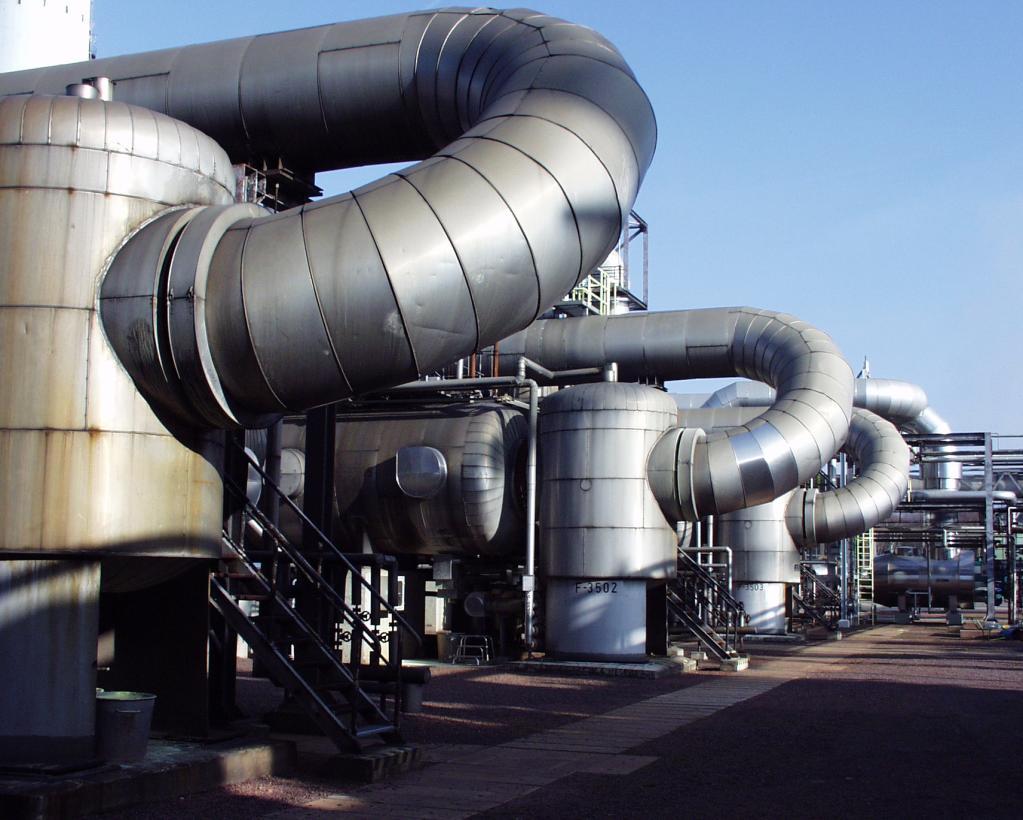 Figure 3: A 700 t/d Claus plant at NEAG Voigtei, Germany Sulfurcrete forms in relatively cool spots of Claus plants, especially in sulfur condensors.