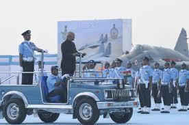 President of India presents Standards to the 223 Squadron and the 117 Helicopter Unit of the Indian Air Force The President of India, Shri Ram Nath Kovind, presented Standards to the 223 Squadron and