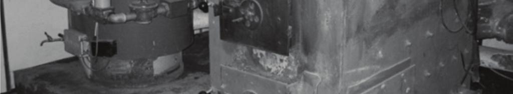 Central heating was made in an open system of steel pipes, corroded, requiring replacement. Heat was transferred through cast iron radiators equipped with faulty valves.