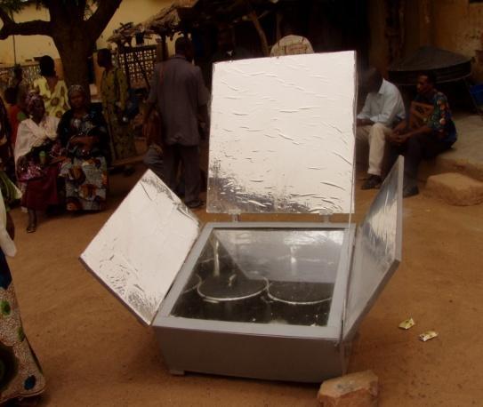 entre 60 à 120 c Au Mali il existe deux acteurs principaux travaillant dans le solaire thermique : le CNESOLER étant du