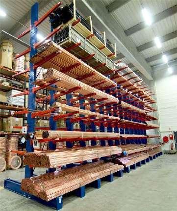 It is classified as two types: single side cantilever rack and double side cantilever rack according to the structure.
