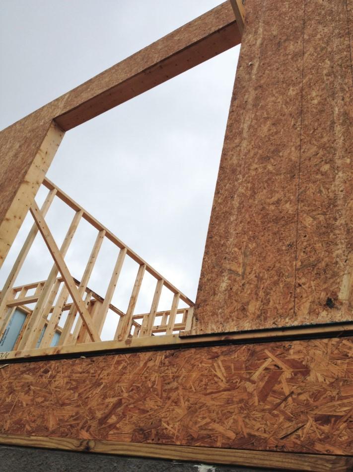 D O O R S A N D W IN D O WS Figure 15. Openings Frame window openings with 2x4 lumber to maximize continuous insulation. Door openings for sliders can use full-depth framing for stability.
