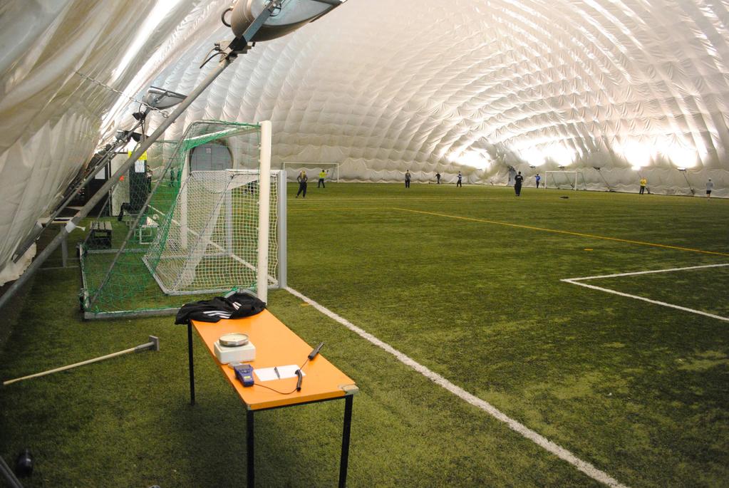 62 FIGURE 23. Monitoring of indoor climate in air supported structure 4.3.2 Sport hall The monitoring of indoor climate condition in sport hall was performed during workouts mainly.