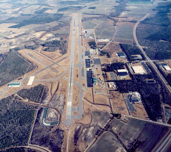Global TransPark (GTP) Global Air Cargo Industrial Complex Created in 1991 Kinston Regional Jetport transferred in 1999 Runway opened to 11,500