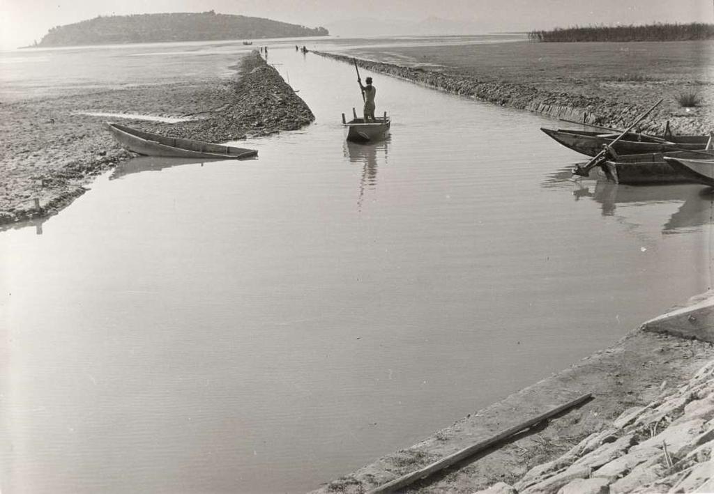 LAKE TRASIMENO 1958