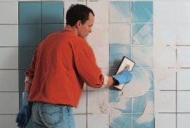 Tiling walls Good to know: First, thoroughly prepare the subsurface.