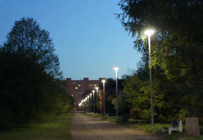 The lighting along the paths in the park and the necessary infrastructure were modernised. Energy savings have reached almost 70 % and safety has been improved.