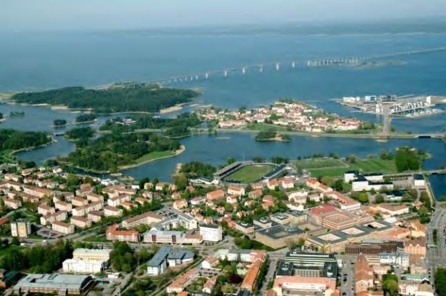 Kalmar is a modern middle-sized Swedish municipality with old historical roots, surrounded by water. The municipality's overall public lighting system requires modernisation.