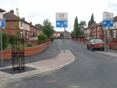 86 Final Local Transport Plan 2006/07-2010/11 5 The 5-Year Programme Case Study 9 Casualty reduction in residential areas: The Adswood & Bridgehall Community Transport Project, Stockport Picture 5.
