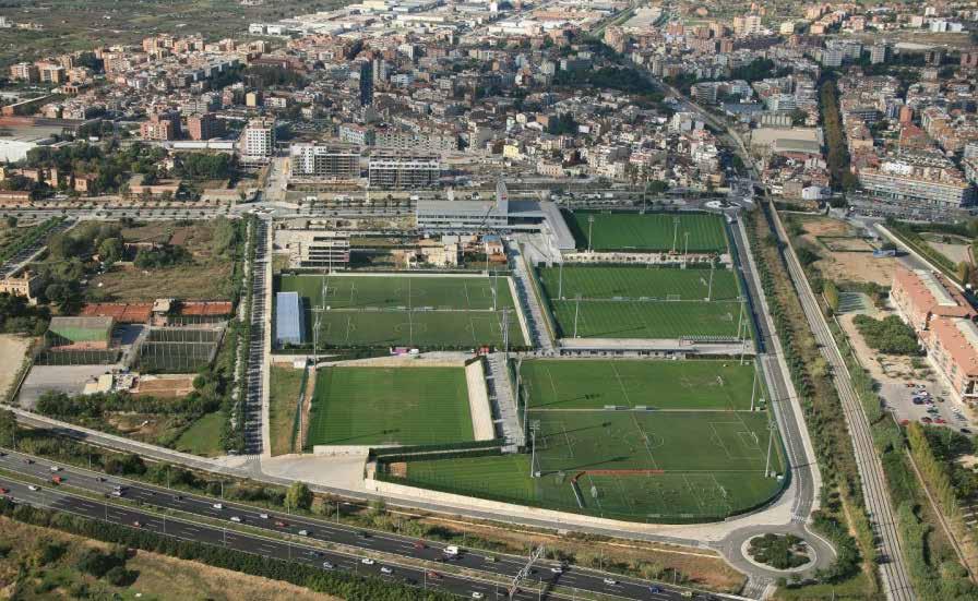VAST SYNTHETIC TURF USE IN FOOTBALL S BEST ACADEMY Known as the best youth academy in world football, FC Barcelona s infrastructures supporting what is called la Masia stands up to the high standards