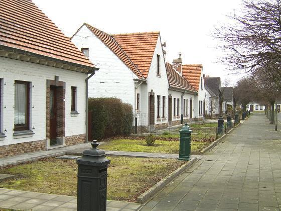 company Goedkope Woning (means Cheap dwelling ) in the sixties. It is located at about 1.5 km east from the city centre.