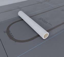 Apply self-adhesive wedi Tools reinforcement tape 600 mm onto the whole area. The tile dimension should not be min. 10 x 10 mm.