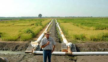 stations, canals and reservoirs $200 million in federal money, or about $300,000 a farmer. How Does The Aquifer Recharge?