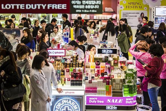 Asian Tourists & Duty Free +120M Chinese travelling abroad 90% travel budget on shopping 1500$/av.