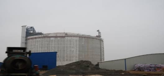 Phase I of the terminal for oil products has one 100,000 ton unloading berth for vessels (can accommodate the anchorage of 120,000 ton vessels),