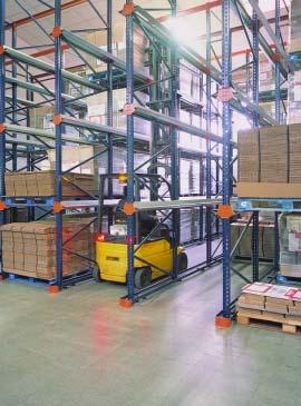 Levels of tolerance Lower guide rails The guide rail system is used to: - Prevent the pallets colliding with the sides of the racking structure.