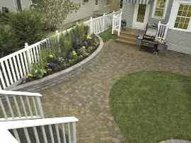 sophistication you desire. Bella Stone Holland Interlocking Pavers offer a variety of sizes, colors and textures to choose from.