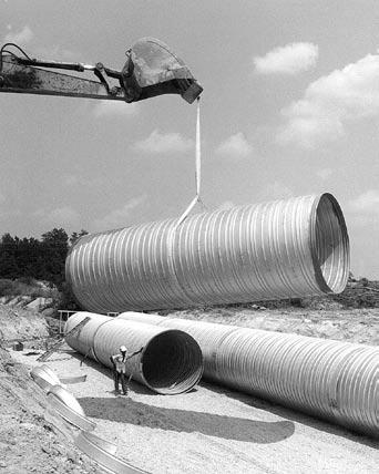 Table 6 - AASHTO Reference Specifications Material Type Material Pipe Design* Installation* Pipe & Pipe Arch CMP (1/2 or 1 deep corrugations) Galvanized (2 oz.