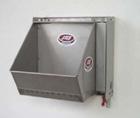 SINGLE-PLACE TIPPING FEED TROUGHS JNVN - unheated JNVV - heated Single-place feeding troughs are for stables with loose animals or for horses. The troughs are made of stainless steel.
