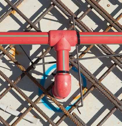The pipe sections must be fixed every 1.5 to 2 m in a way (using pipe hangers or lacing cord) to avoid sagging or bowing during the concreting process.