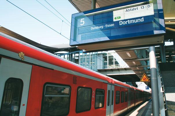 TRAFFIC CONTROL CENTRES TRAIN STOPS/STATIONS PASSENGER INFORMATION SYSTEMS Company Profile 4 5 6 Who we are ms Neumann Elektronik GmbH As a system house we develop and manufacture information and