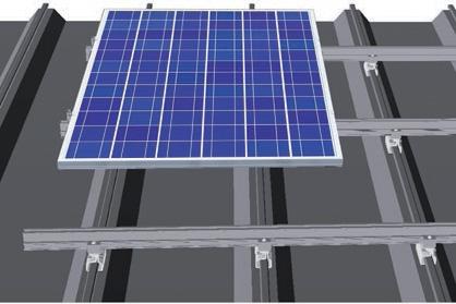 Single layer installation with framed PV modules, vertically mounted