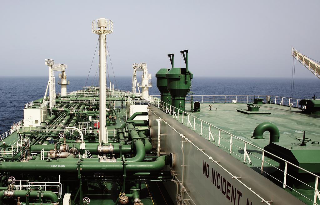 A unique LNG CTS solution: No extra tank penetration or in-tank installations Primary and secondary systems are verified in the same measurement Both systems share data so back-up can be achieved on