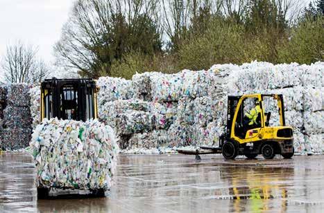 Pennon Group plc Annual Report 2017 Our operations Waste management continued 1.1bn invested to date in our ERF portfolio 1.