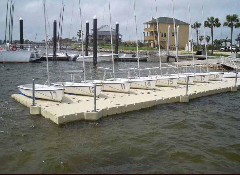 EZ BOATPORT DRIVE-ON BOAT LIFTS WWW.EZ-DOCK.COM 800-654-8168 18 Keeping your boat high and dry has never been so easy.