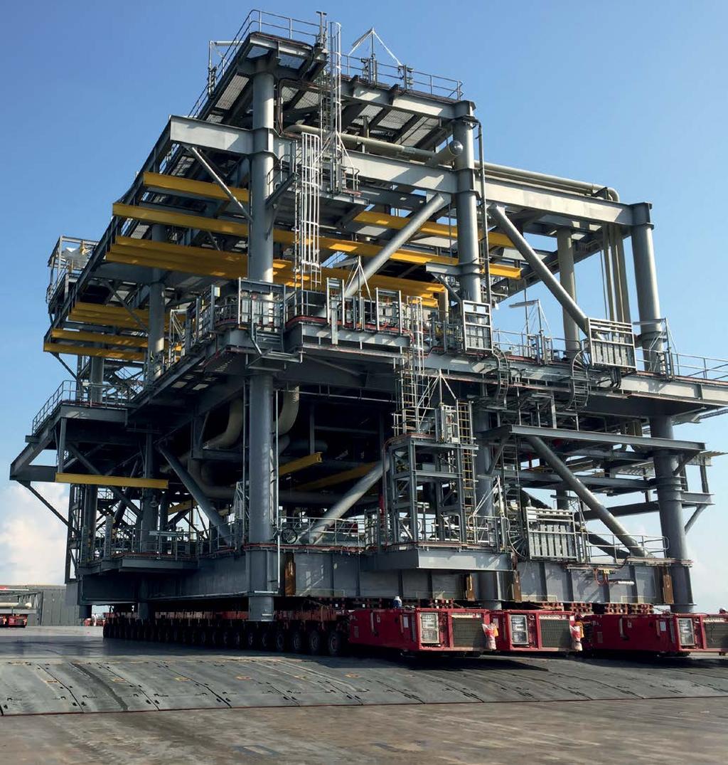 CASE STUDY Load-out of 149 modules using the Hydro Deck, Australia The AG&P ALE Ventures Pty Ltd joint venture was contracted by JKC Australia LNG Pty Ltd to load-out 149 pre-fabricated modules from