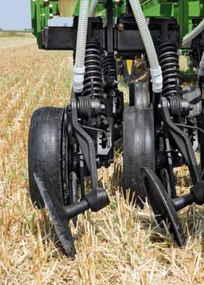 Thanks to robust welded-frame construction the 750A drill proves itself again and again even under the hardest seeding conditions.