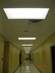 Classroom fixtures are in good condition, providing an average illumination of 66 FC, thus complying with the 50 FC recommended by the OSDM.