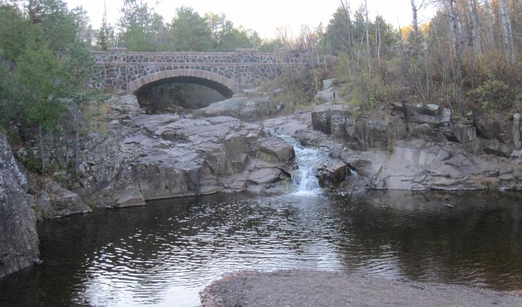 Chapter 6. Nutrient Reduction Strategies 6-25 Amity Creek, Duluth Area Photo Credit: Tetra Tech 6.4.