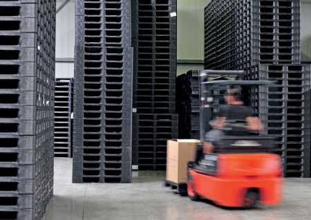 02 Introduction Get it right from the ground up! pallets Key benefits Schoeller llibert is one of the world s largest plastic pallet producers and offers a comprehensive range of plastic pallets.