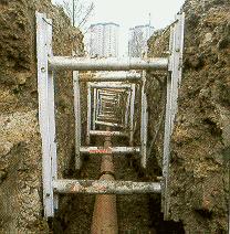 The advantages of these systems over 'box' systems is that much greater trench depths and widths can be shored with greater strut clearance for pipe installation, whilst reducing potential settlement