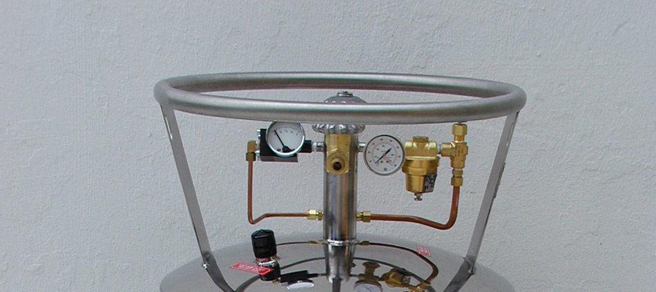 Low-Pressure Dewar Designed to hold cryogens