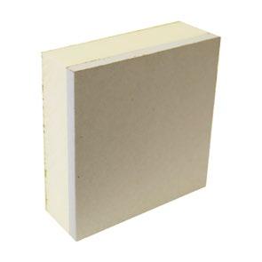 Measure and cut the roll with an insulation saw or insulation knife to fit the horizontal width of the gap between the rafters adding an extra 10mm width to the Metac to allow for a snug fit. 1. Tiled or slated roof on tiling battens 4 5 4.