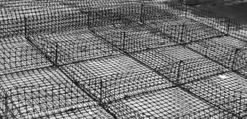 The front face of the gabion should be faced outward, such that the final lacing will be in an unexposed condition to close the top of the lid.