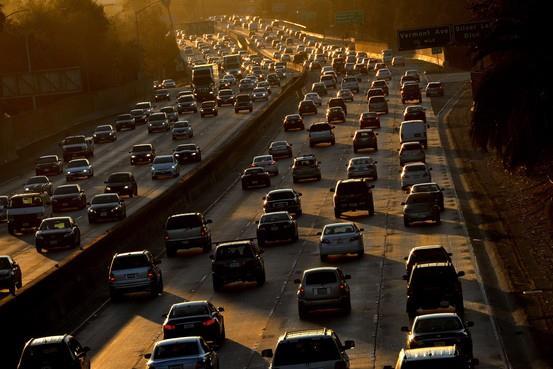 31 Manufacturers Urge Fuel Tax Review Crumbling and congested U.S. roadways are driving up costs for U.S. manufacturers as late deliveries and unreliable transportation undermine hard-fought gains in production efficiency, according to U.