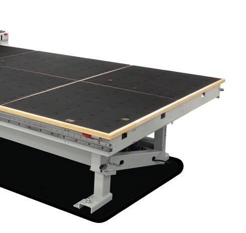 Intermac answers with a range of cutting tables designed to overshadow the investment: Top