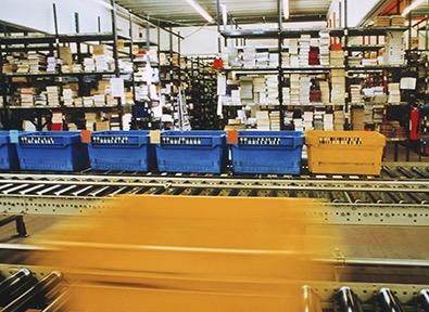 The Omni-channel Challenge The omni-channel fulfillment world today is nothing short of chaotic. It is characterized by highly fluid, unpredictable, complex and rapidly evolving fulfillment processes.