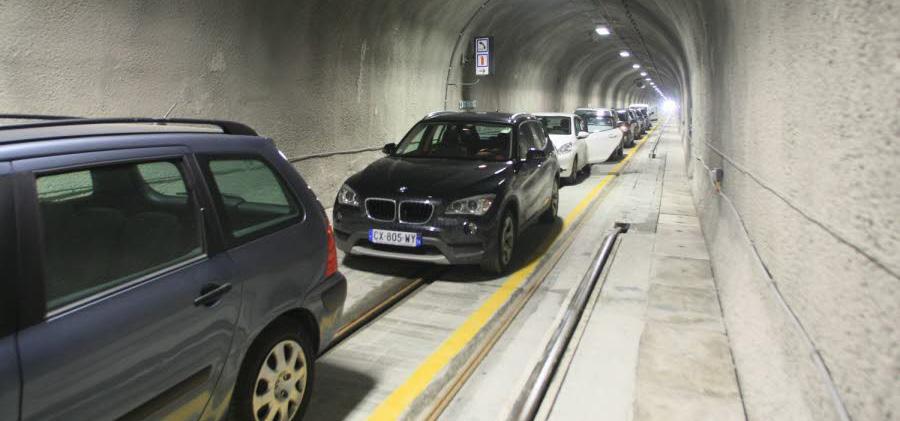 French Tunnel de Montets: unique dual way solution Railway tunnel Tunnel de Montets located in the European mountain area The Alps celebrates its first year of exploitation.