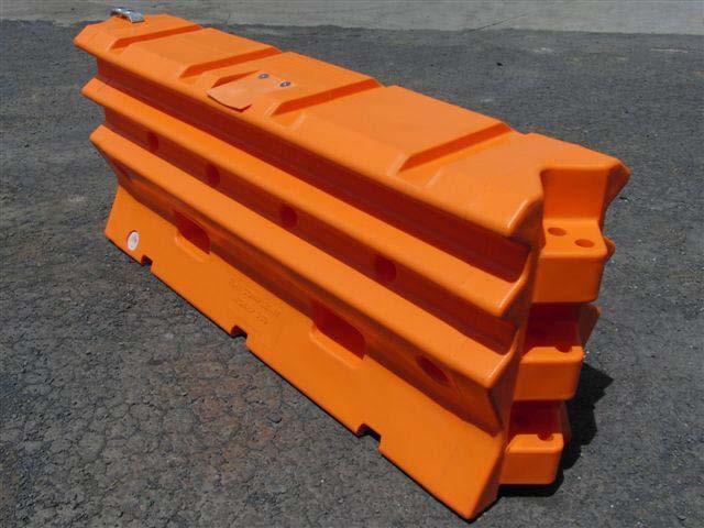 Parts indentification Product Manual: TL-2 Plastic Water Filled Barrier 2.